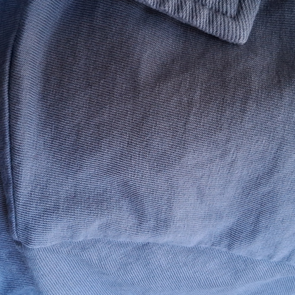 Brandy Melville Blue Crop Top - Picture 9 of 10